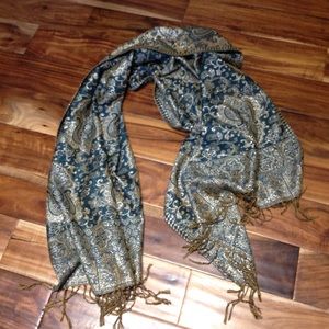 Beautiful scarf, purchased in Italy