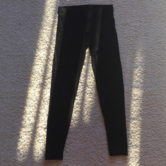 Victoria's Secret Pink Leggings