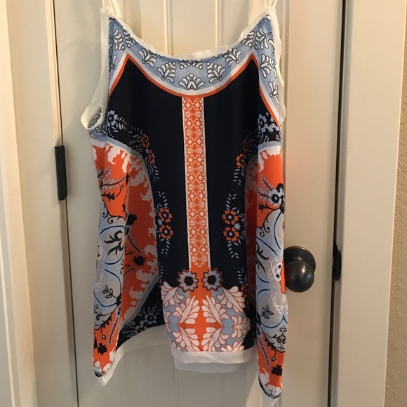 NWT Blu Pepper flowy tank top size Large