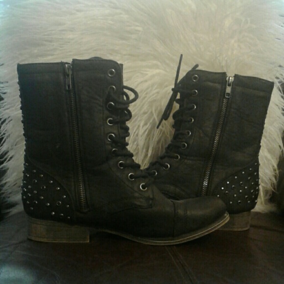 Black leather lace up boots. - Picture 2 of 2