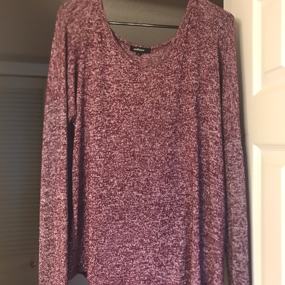 Maroon sweater