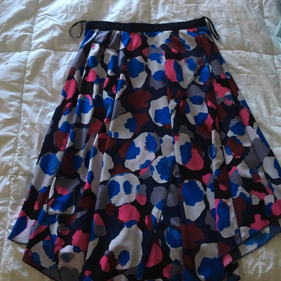 Banana republic below the knee flow skirt