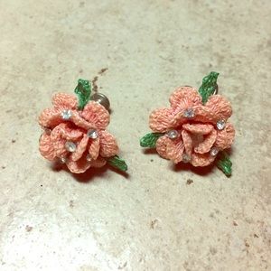 Vintage flower earrings