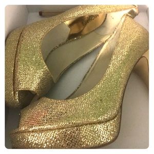 Michael Kors gold heels