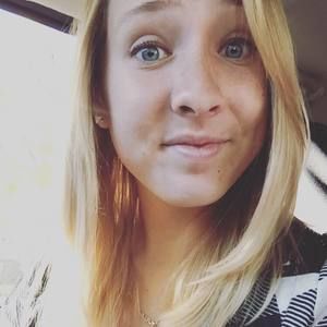 Meet your Posher, Kayla