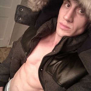 Meet your Posher, Dillon