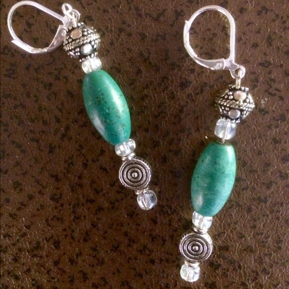 ⚜️Dangle Green & Pewter Earrings⚜️ - Picture 4 of 4