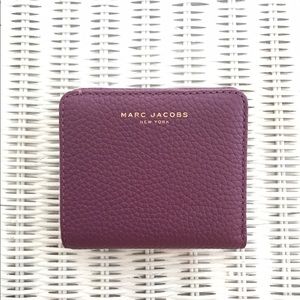 MARC JACOBS Gotham City Emi Billfold Wallet