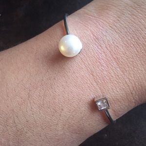 Pearl silver bracelet