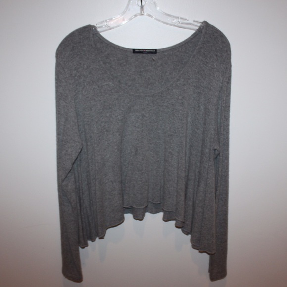 Cropped flowy sweater