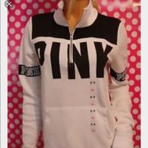 ISO: VICTORIAS SECRET QUARTER ZIP ❤️