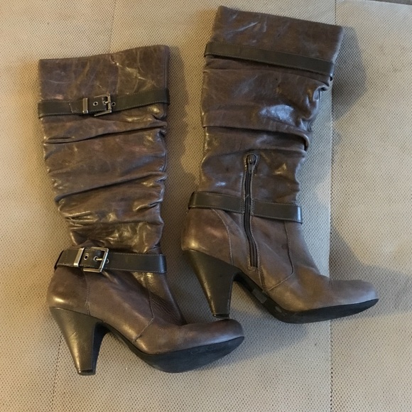 Grey boots