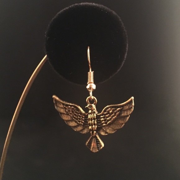 4/$20 falcon hawk dangle earrings - Picture 2 of 4