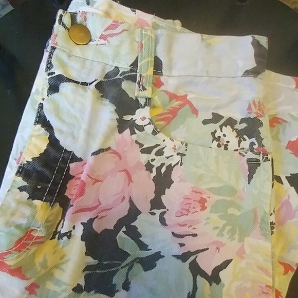 Vintage denim floral skirt