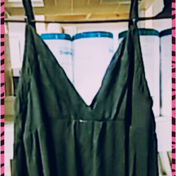 Black night gown