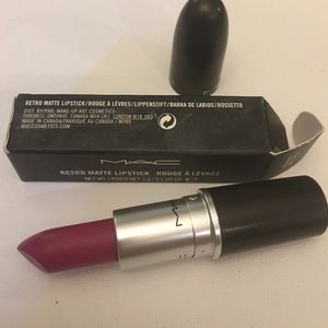MAC flat out fabulous lipstick