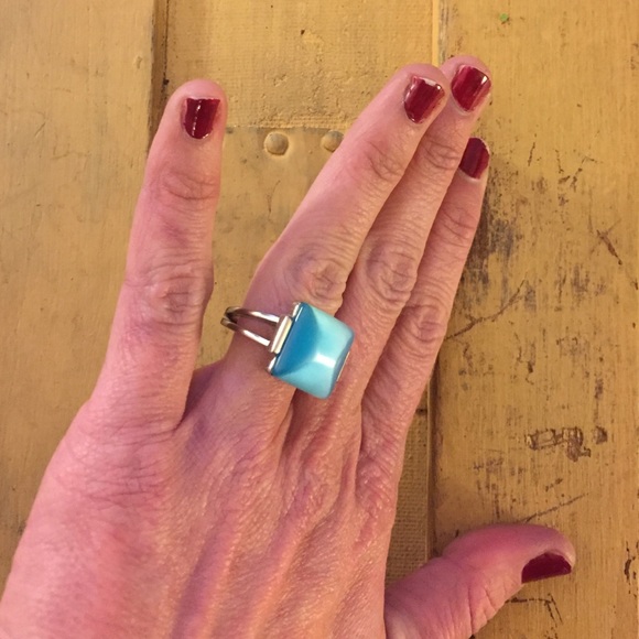 EXPRESS SILVER BLUE STONE COSTUME JEWELRY RING 7.5