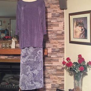 4/20.00 2 piece skirt and top outfit