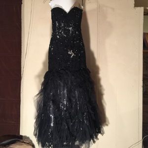 Black mermaid style prom gown