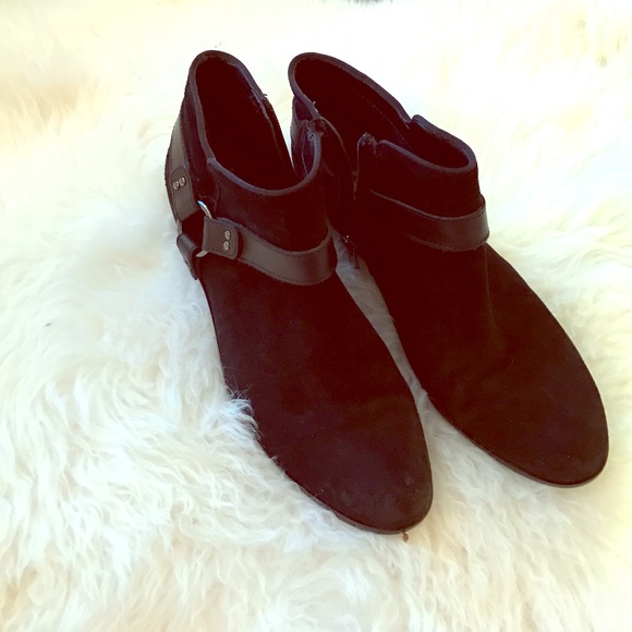 Sam Edelman black Booties