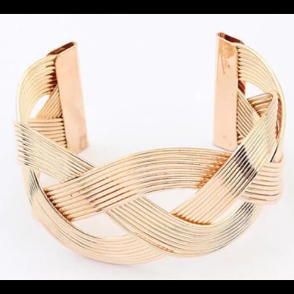 GOLDEN CUFF BRACELET