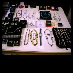 Jewelry gemstone lot