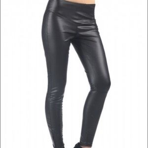 Blank NYC Vegan Leather Leggings in Black Size 28