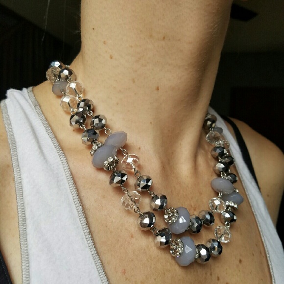 Gray sparkly necklace NWOT
