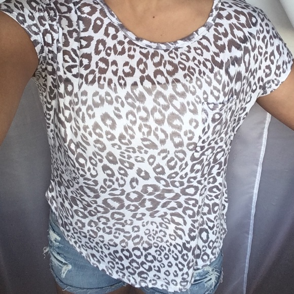 Women's Forever21 leopard top