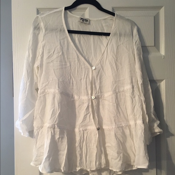 white button top