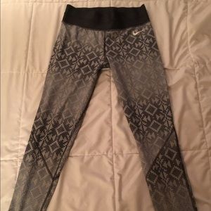 Nike leggings