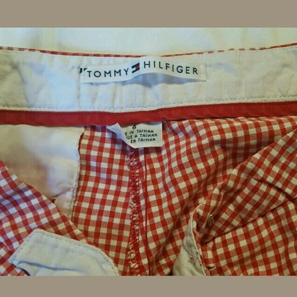TOMMY HILFIGER RED GINGHAM CAPRI PANTS SIZE 6 - Picture 3 of 4