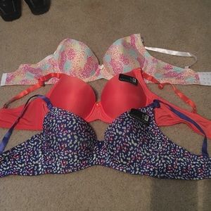 Bras size 36D
