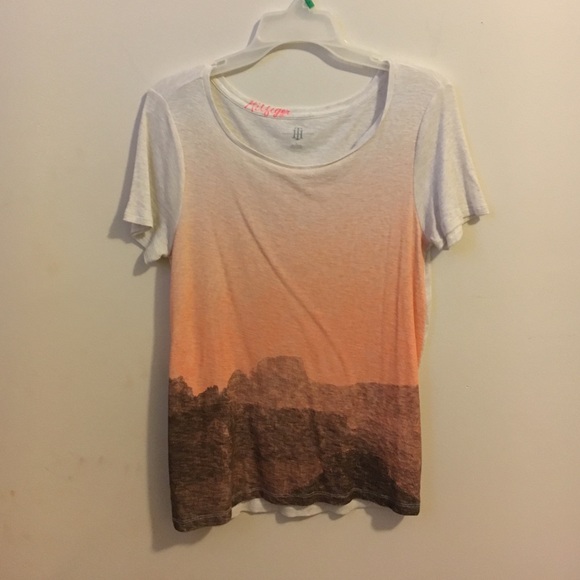 Tommy Hilfiger tee
