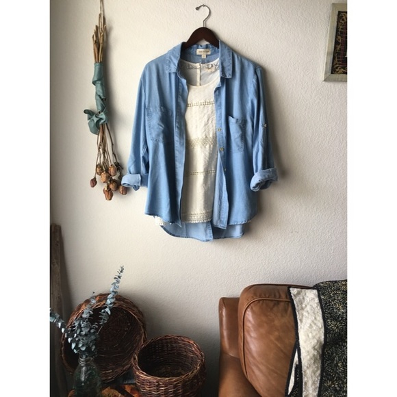 Anthropologie Tops - Anthropologie Chambray
