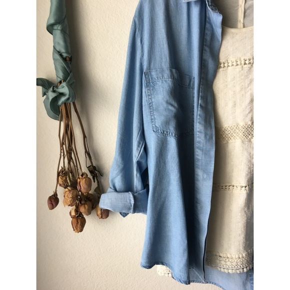 Anthropologie Chambray - Picture 2 of 4