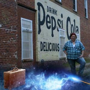 Meet your Posher, Candice