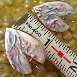 Vintage Jewelry - Glossy Clay Enamel Seaweed Heart Post Earrings Vintage Jewelry - Glossy Clay Enamel Seaweed Heart Post Earrings