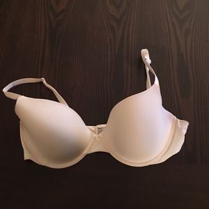 White gap bra