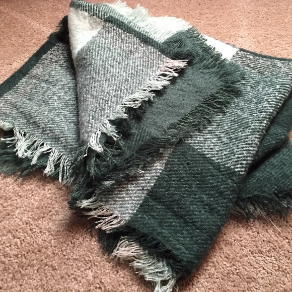 Plaid oversized blanket scarf