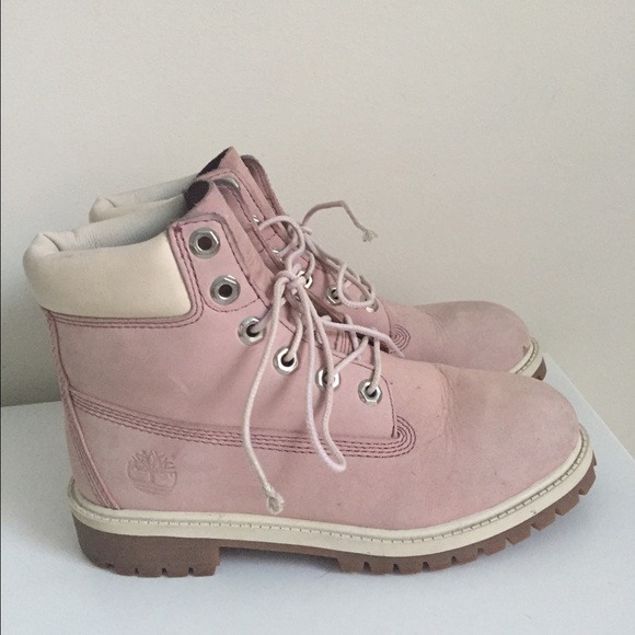 Big kids Timberland boots light pink