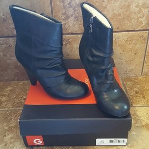 Cute Black G by Guess booties