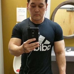 Meet your Posher, Sang