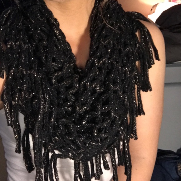 Black and gold fringe scarf