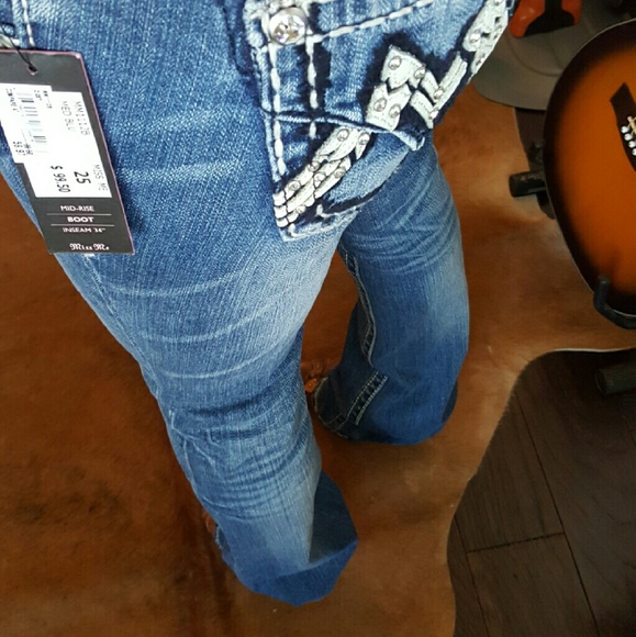 MissMe Mid Rise Boot Cut Jeans - Picture 4 of 4