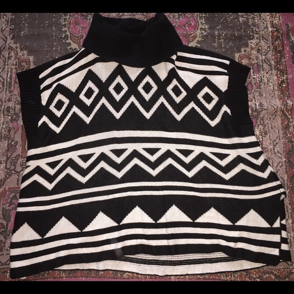 Women's Old Navy poncho size M-L