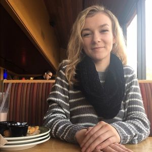 Meet your Posher, Elizabeth