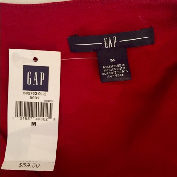 Red GAP short sleeve dress