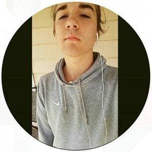 Meet your Posher, Logan