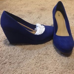 Apt 9 Suede Wedge Heel